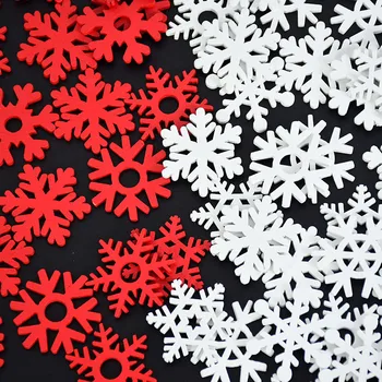 50pcs/lot 35 mm-es Fehér, Piros, Fából készült Hópelyhek Chips Karácsonyi Díszek, karácsonyfa Medálok Új Év Dekoráció lakberendezés