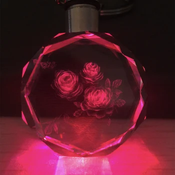 Divatos Rose kulcstartó LED Lámpa K9 Kristály kulcstartó Dekorációk, Lézer Gravírozás, Egyedi Ajándék