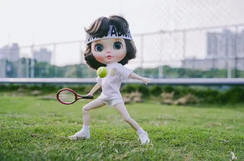 2DB/készlet Aranyos Tenisz Szett Mini Tenisz Ütő + labda, a Blyth licca Babákkal Játszani Fotó Kellékek, Baba Kiegészítők, játékok